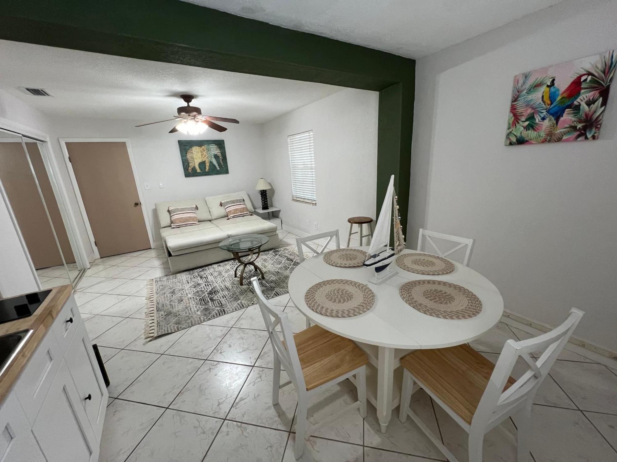 La Casita Of Raymond James Stadium Lejlighed Tampa Eksteriør billede