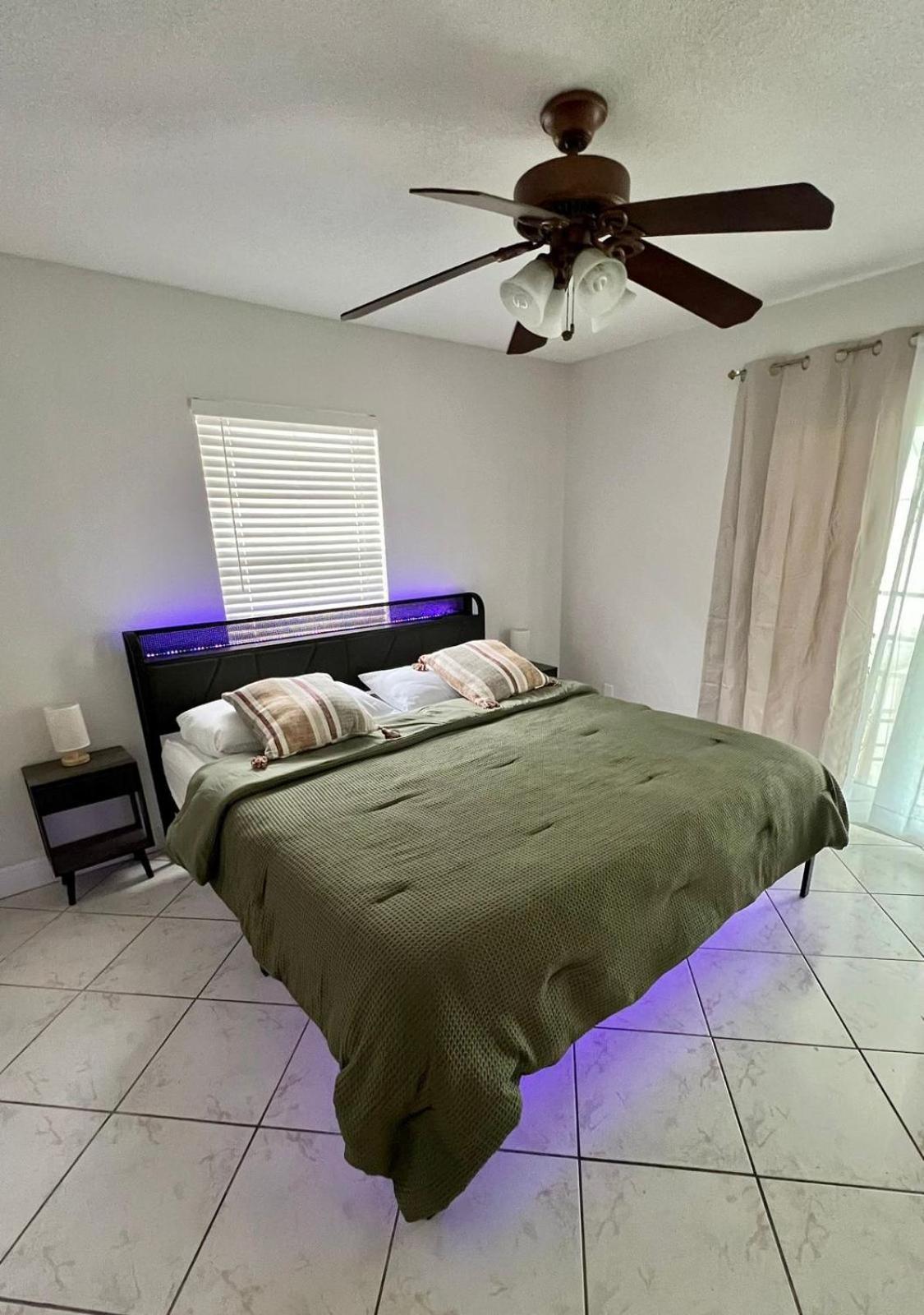 La Casita Of Raymond James Stadium Lejlighed Tampa Eksteriør billede